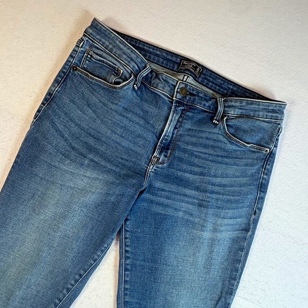 Abercrombie & Fitch Women's 31/12S Blue Medium Wash Mid Rise Super Skinny Jeans